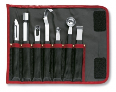 7.6180 roll-up case with decorative knives